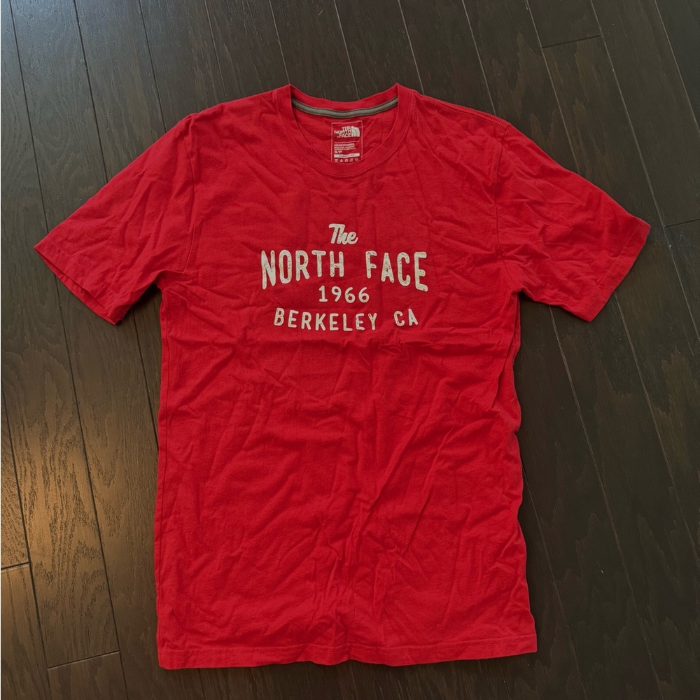 The North Face Men’s Red Short Sleeve Tee